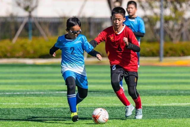 十人托卢卡客场2-1力克克雷塔罗
